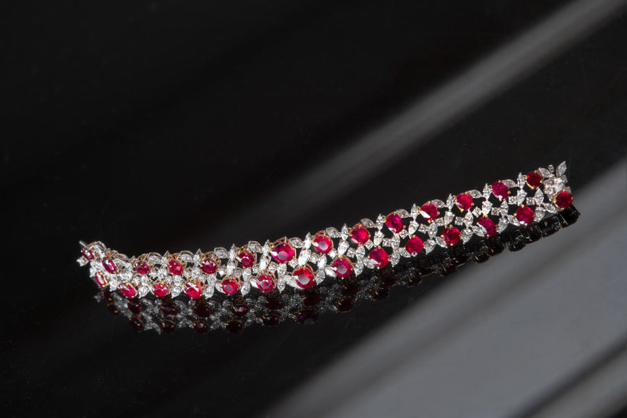 Unheated Burmese Rubies & Diamond Bracelet  無燒緬甸紅寶石及鑽石手鍊
