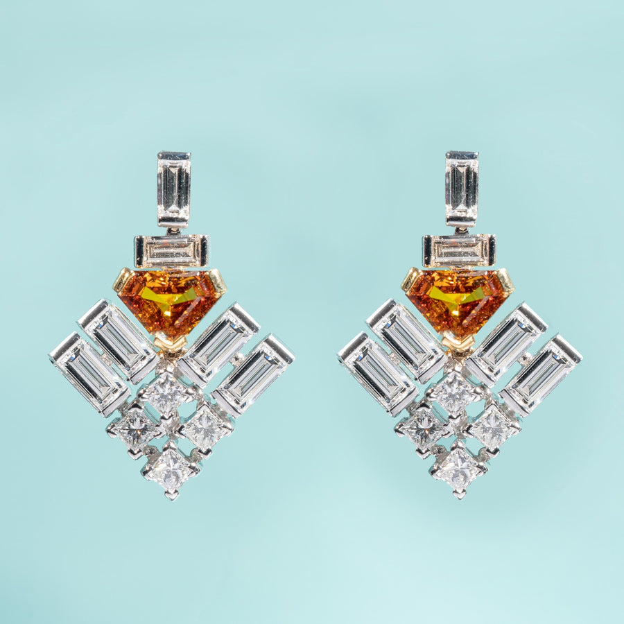 Fancy Colour Diamond in Pentagon & Baguette Diamond Earrings  天然彩色五角及長形鑽石耳環