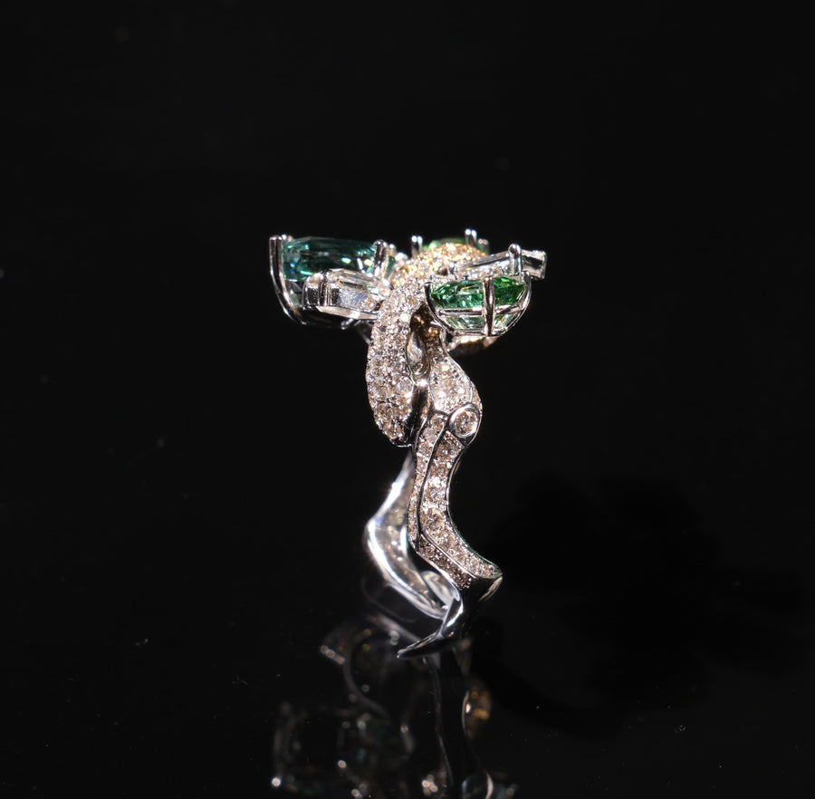 One artistic floral pattern green tourmaline & diamond Ring