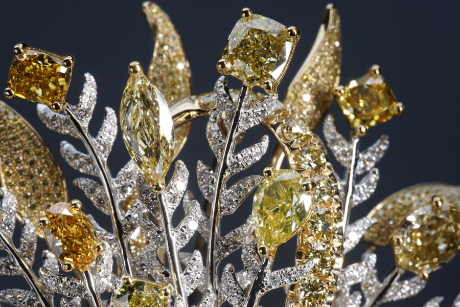 Natural Fancy Color Diamond ''Flower Basket'' Brooch 天然彩鑽“花籃”胸針