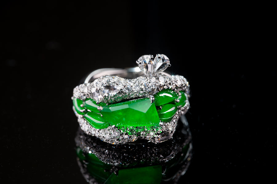 Natural Burmese Green Jadeite And Diamond Ring  帝王綠翡翠及鑽石戒指