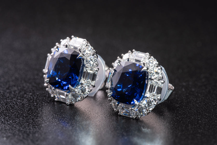 Matching Cushion Brilliant Cut Blue Sapphire and Diamond Stud Earrings 配對枕頭型切割藍寶石及鑽石耳釘