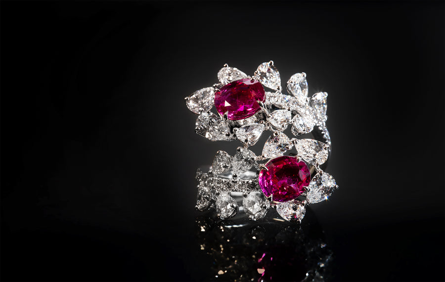 Natural Burmese Oval Brilliant Cut Ruby and Diamond Ring 天然緬甸紅寶石配鑽石戒指