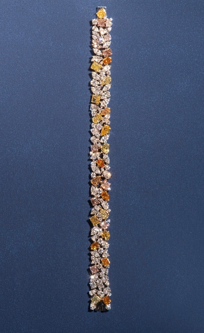 Natural Fancy Colour Diamond Bracelet in 18Karat Gold Setting 天然彩色鑽石手鍊