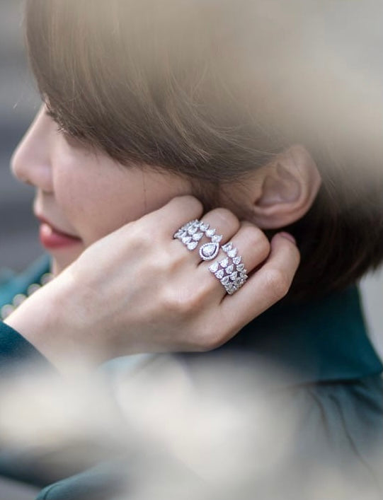 Pear Shape Brilliant Cut Diamond Double Fingers Ring  梨形閃亮切割鑽石二指戒指