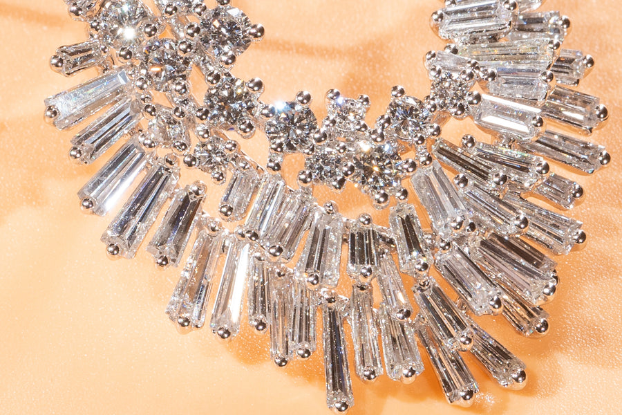 Tapper & Round Brilliant Diamond Earrings    長形及圓形閃亮切割鑽石耳環